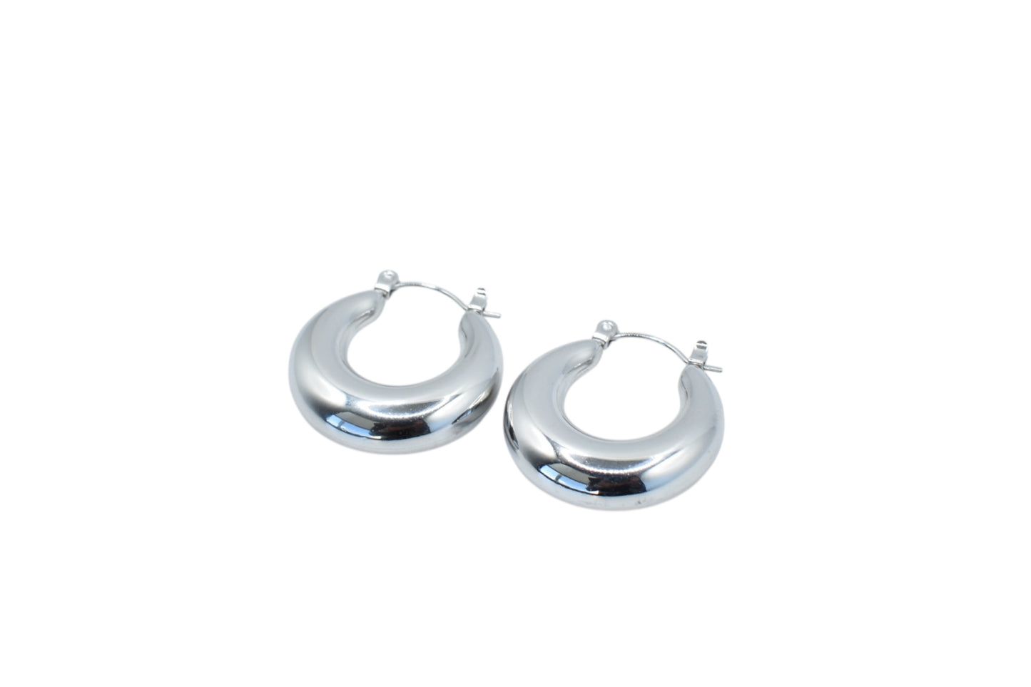 Laura Hoops