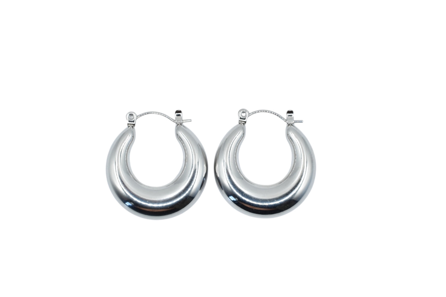 Laura Hoops
